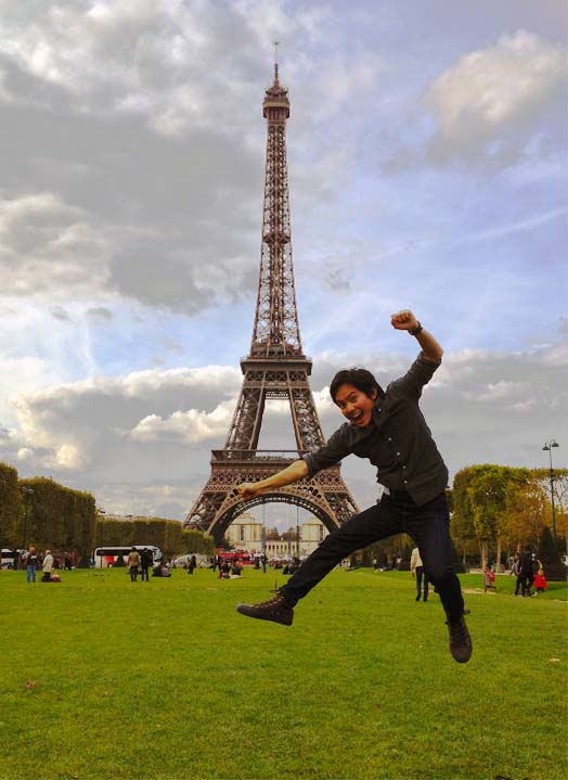 Jumping at the Eiffel tower because there's nothing better to do!